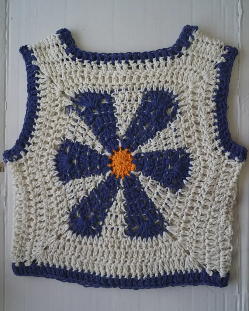 [DMR-V-1] Gebloemd Vest Gehaakt