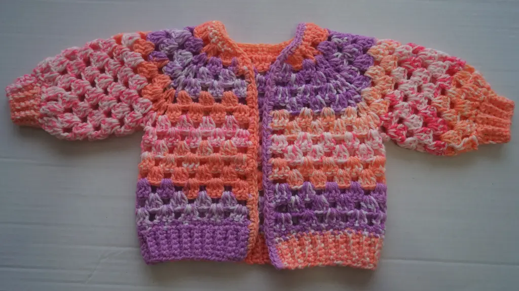 [DMR-KV-2] Crocheted Baby Cardigan