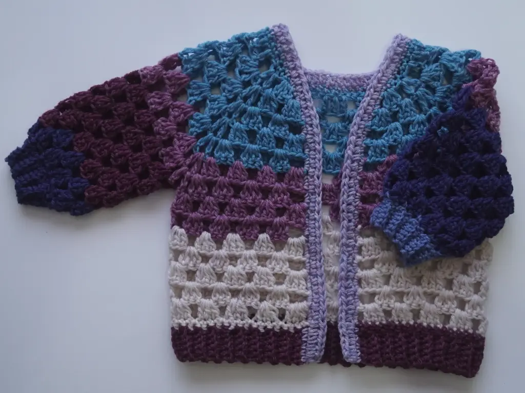 [DMR-KV-1] Crocheted Baby Cardigan