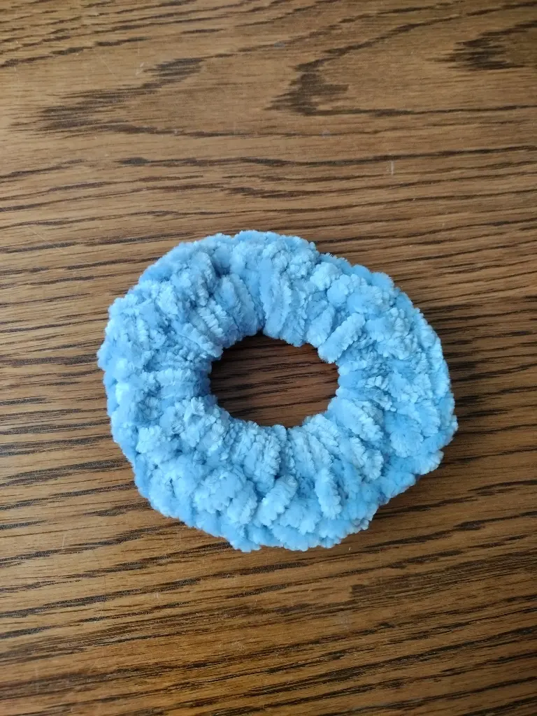 [DMR-SCRUNCHIE-GEHAAKT-BB] Crocheted Scrunchie (Baby Blue)