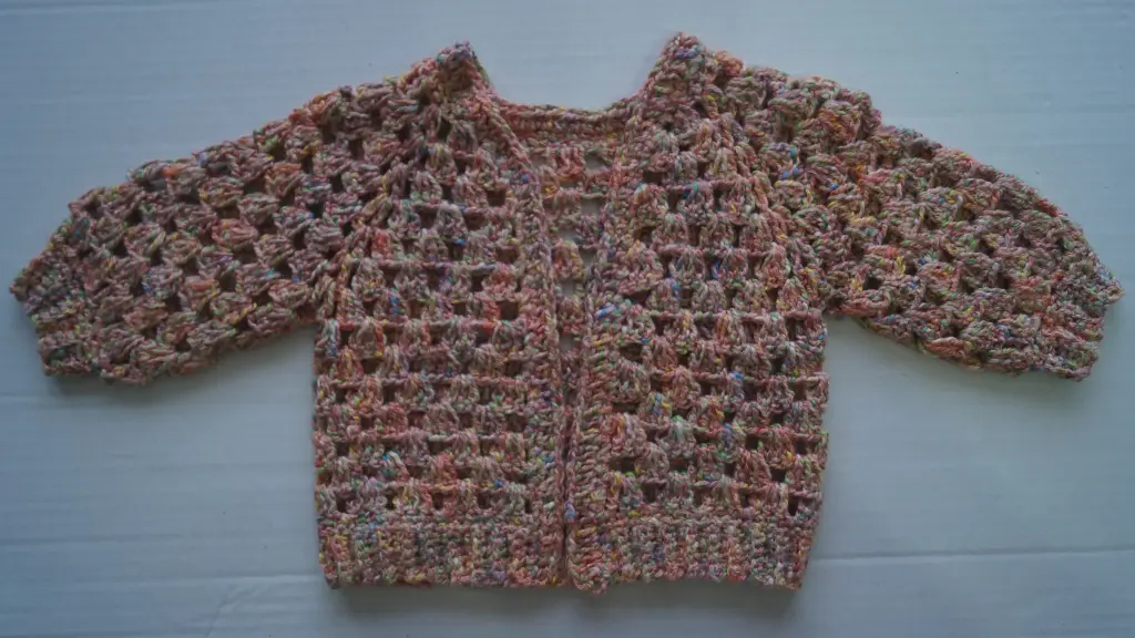 [DMR-KV-4] Crocheted Baby Cardigan