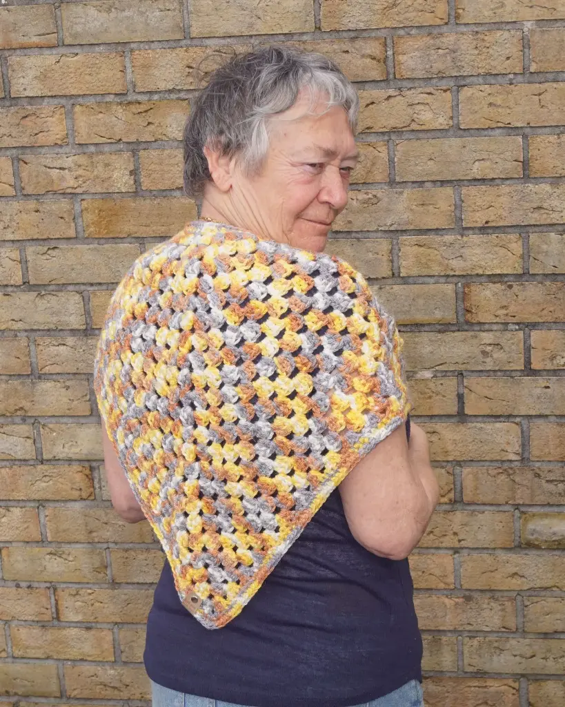 [DMR-OG-ALP] Crocheted Shawl