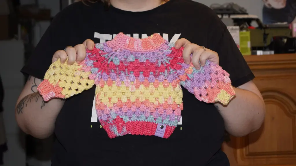 [DMR-KT-16] Crocheted Children’s Sweater